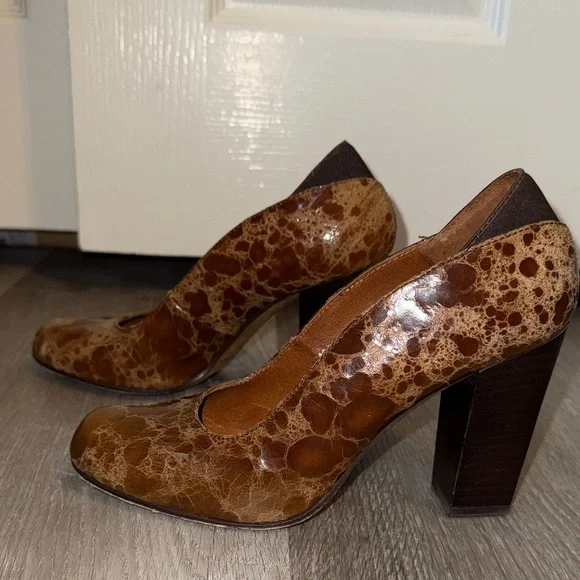 Donald J Pliner Casey Heels Pumps Shoes Size 6.5 - Picture 4 of 11